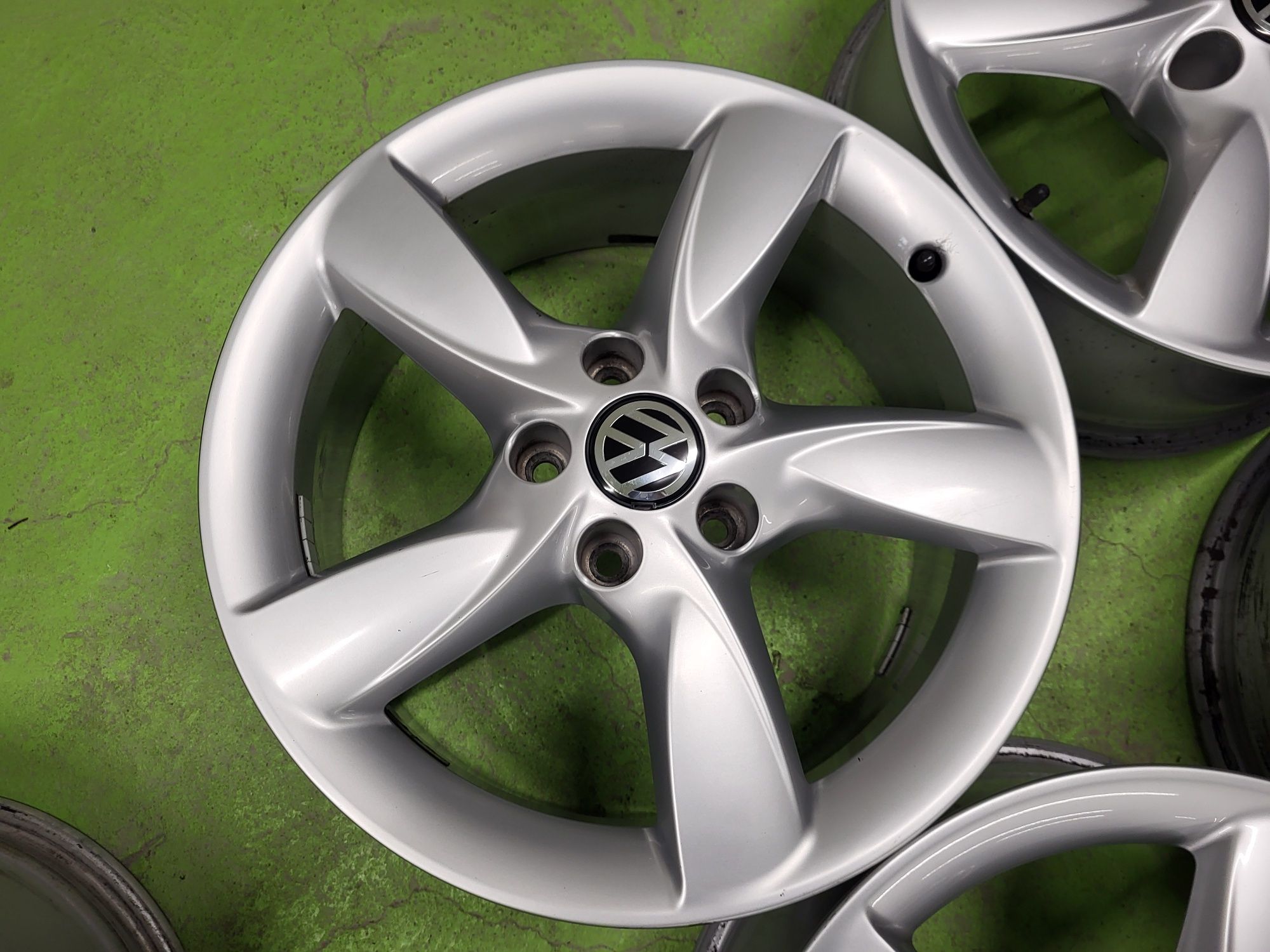 17 5x112 Vw Passat Touran Caddy 5х112