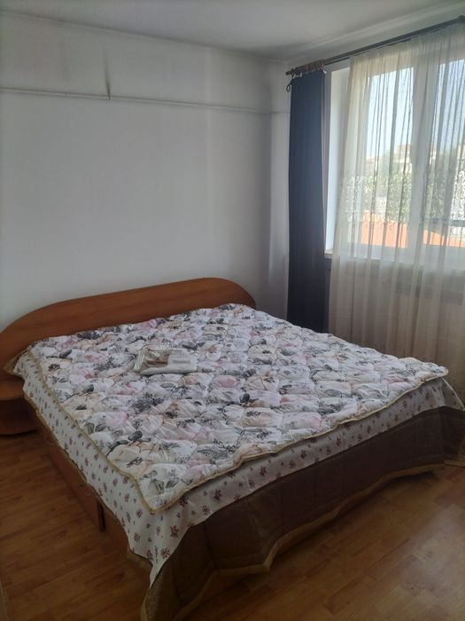 Vând apartament cu doua camere