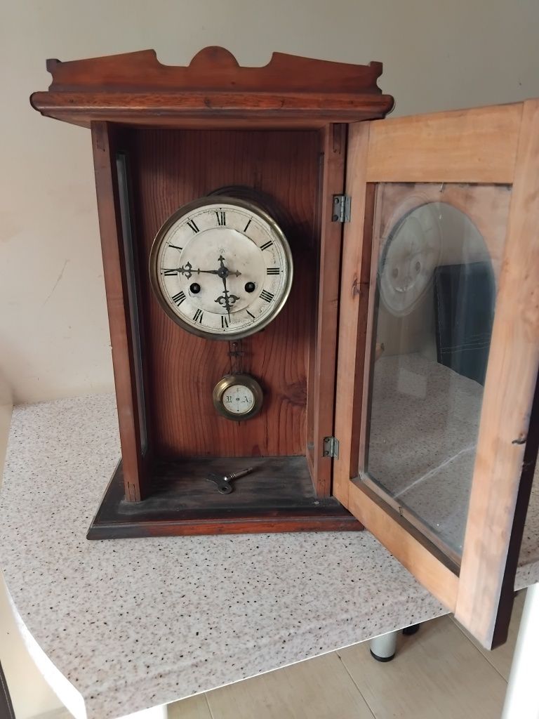 Junghans старинен часовник