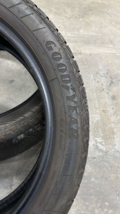 Зимни гуми 195/55/20 Godyear