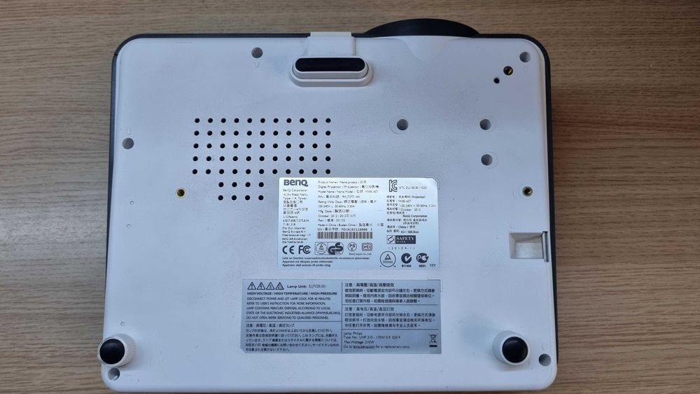 Videoproiector BenQ MX816ST/3D/HDMI/ Contrast 13000:1/3000 ANSI Lumeni