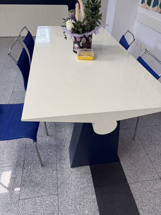 Маса със столове,супер състояние!