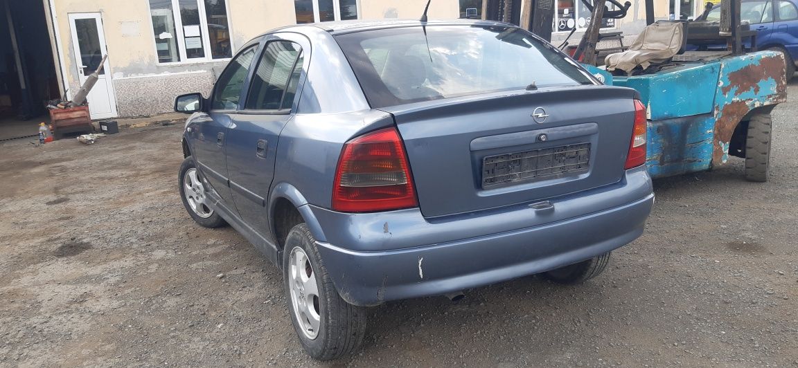 Опел Астра 1.7 tdi  на части !
