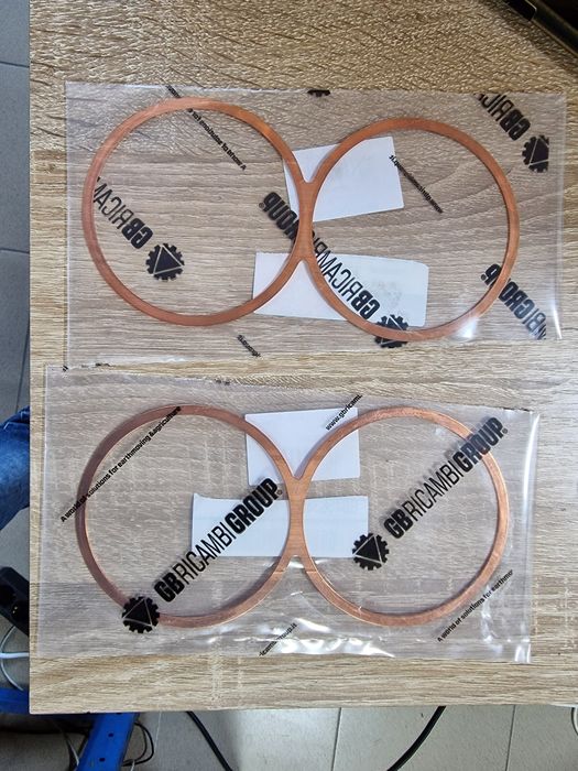 Inel inele camasa tractor fiat 315 pe original preț 140 lei buc pentru