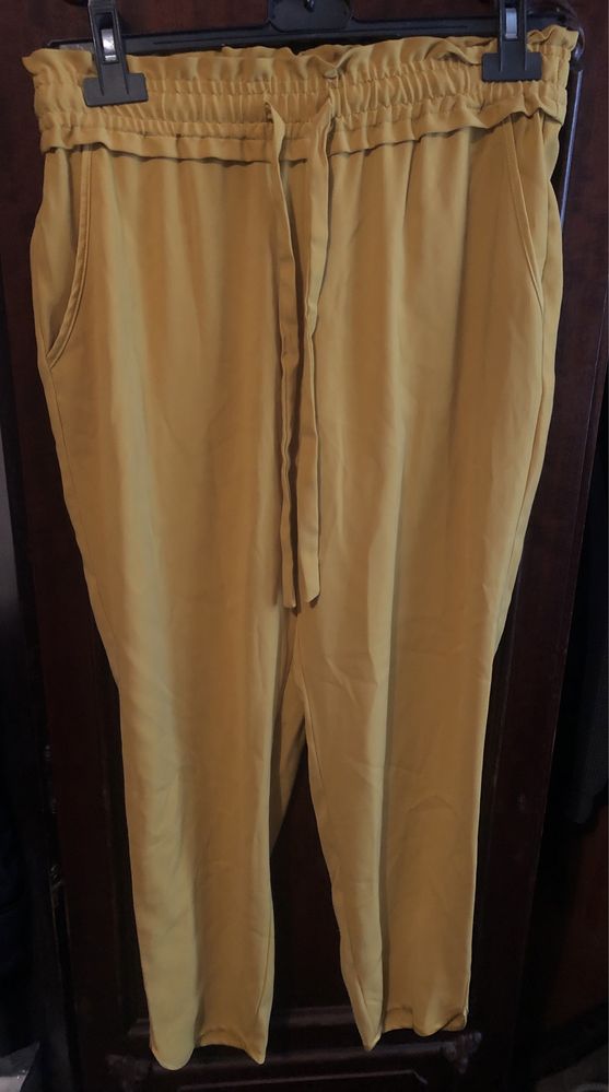 Pantaloni Galbeni ZARA