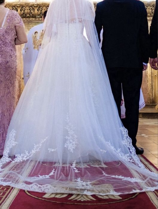 Vand rochie mireasa
