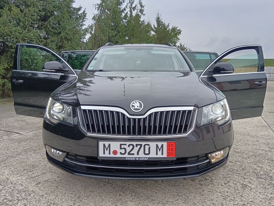 Skoda Superb Combi DSG
