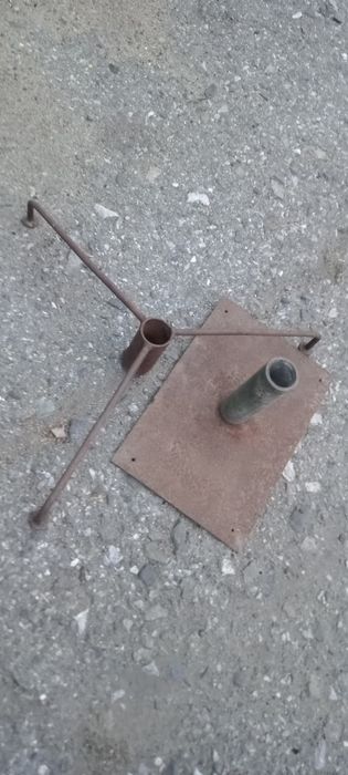 Подставки под елку