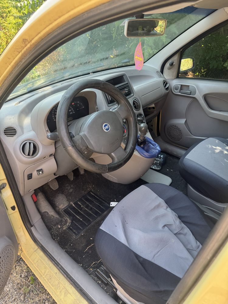 Fiat Panda цяла или за часъи