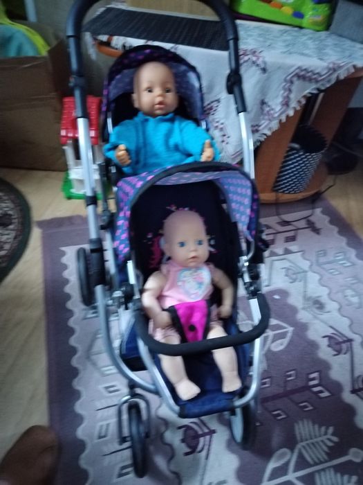 Căruț gemeni pt păpuși este nou