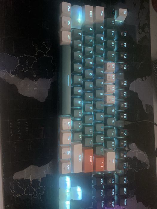 T-Dagger Bora v2 mecanica cu 3 tipuri de switch-uri