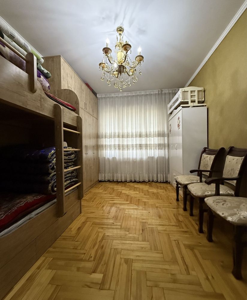Массив ФЕРУЗА Продается квартира 5/3/5 балкон 2х6 ор-р: Школа 205