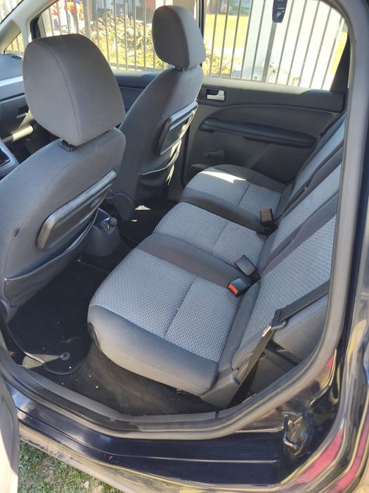 Vând Ford c max 1.6 benzina