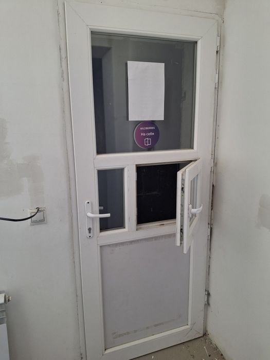 Пластиковые двери