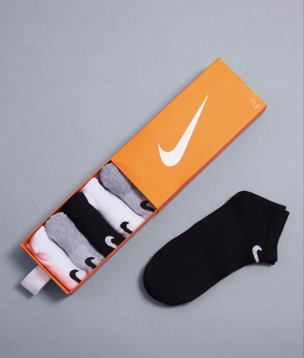 Чорапи и Боксерки