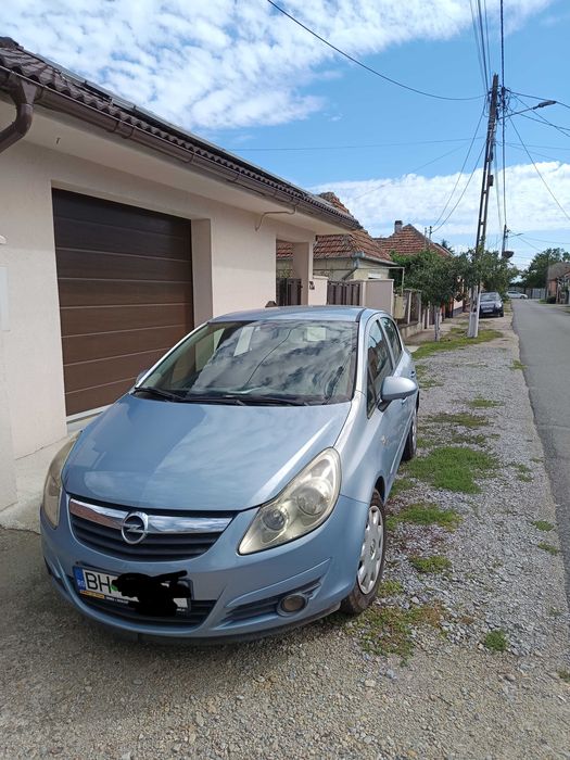 Vând Opel CORSA cutie automatica