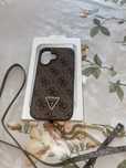 Husa guess iphone 16 si iphone 14 plus