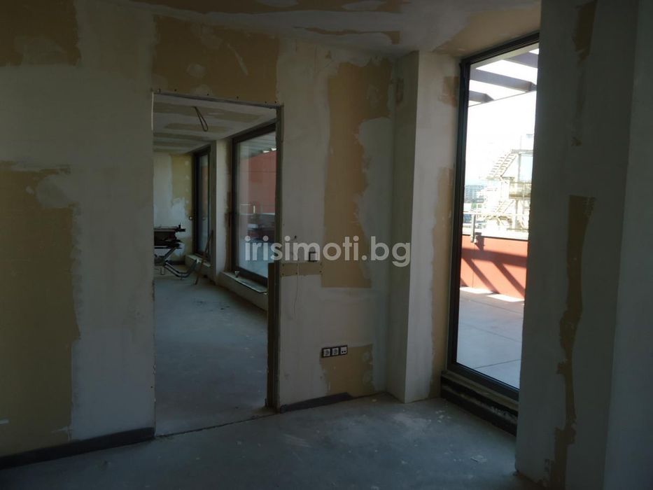 Продава се Четиристаен апартамент в София, Манастирски ливади - 165 кв.м за 3251 €/кв.м - Снимка #1