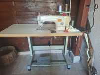 Mașină de cusut industrială + Triploc JACK – Set complet