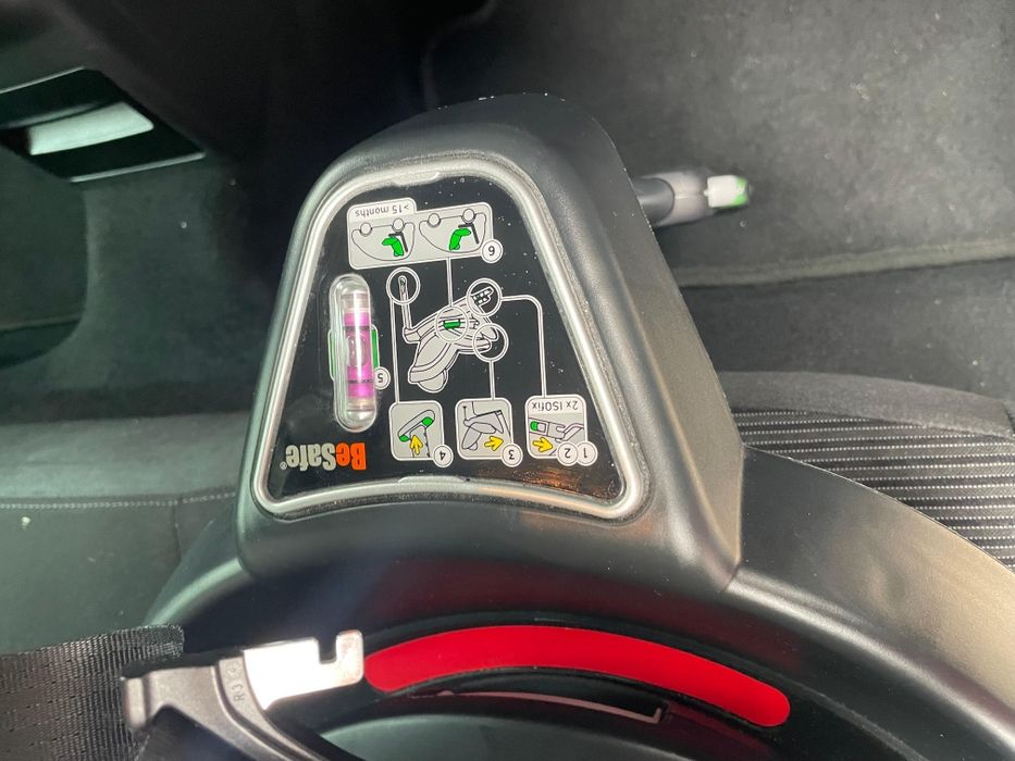 Scaun auto pentru copii BeSafe iZi Turn i-Size