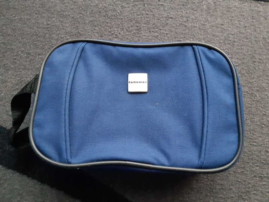 Geanta cosmetice - diverse modele