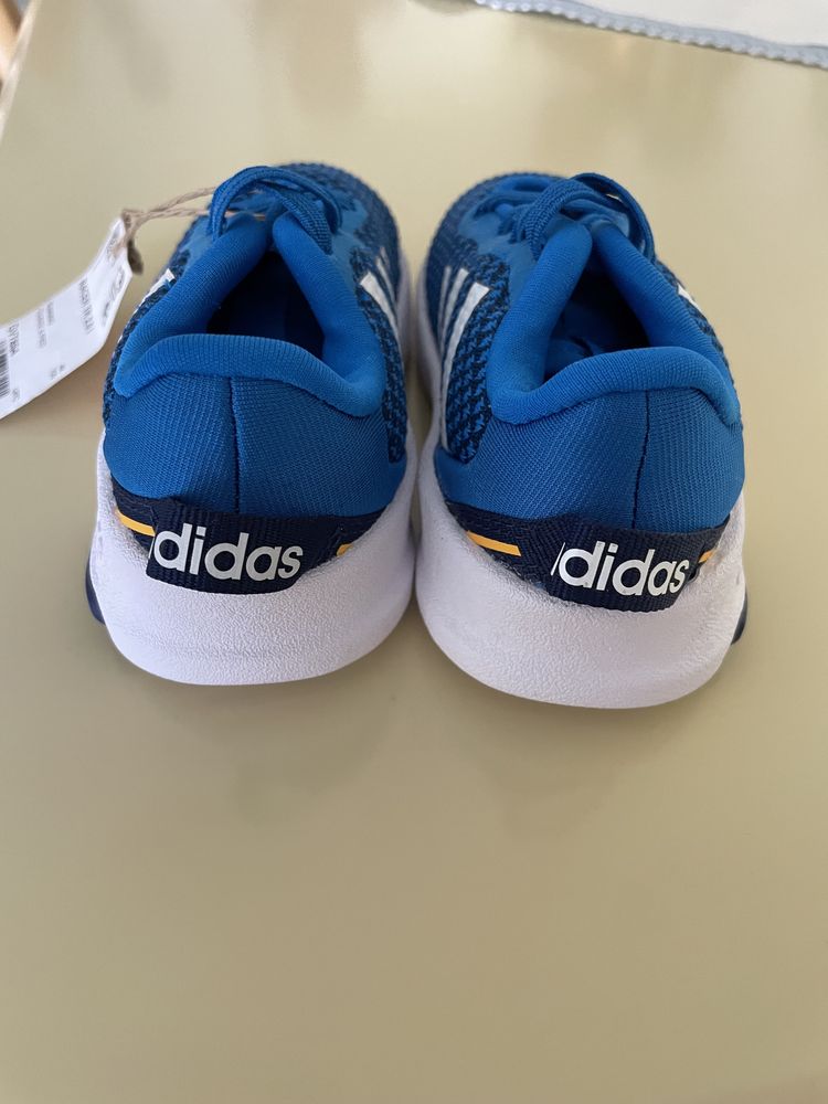 Маратонки Adidas за момче