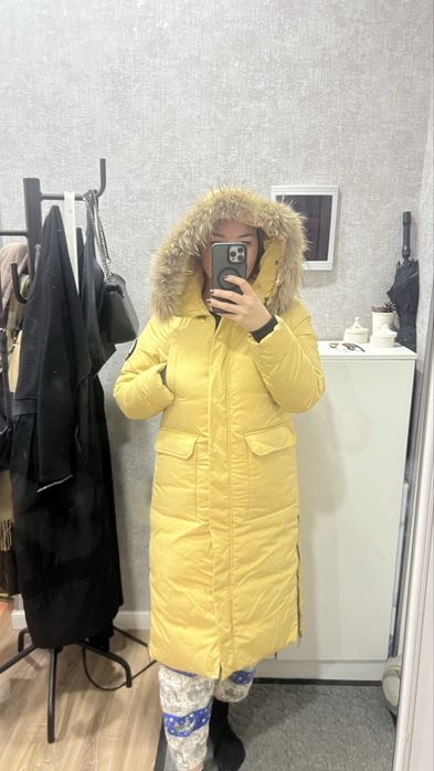 Зимняя куртка желтая