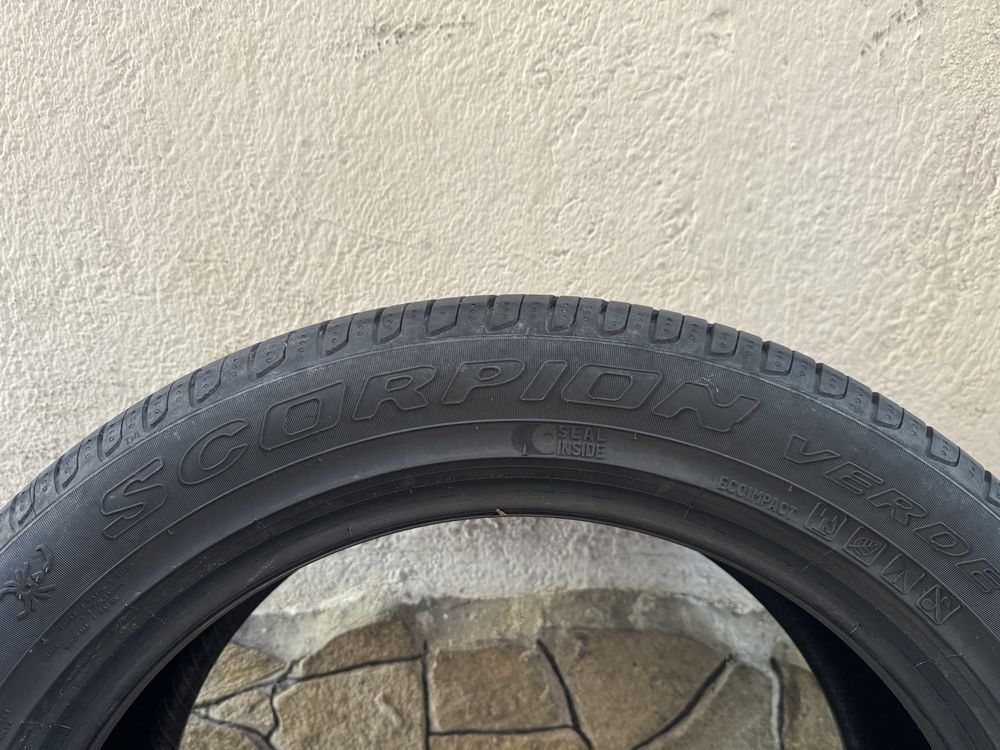 Автомобилни гуми 235 50 19