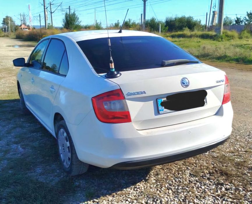 Vând Skoda Rapid