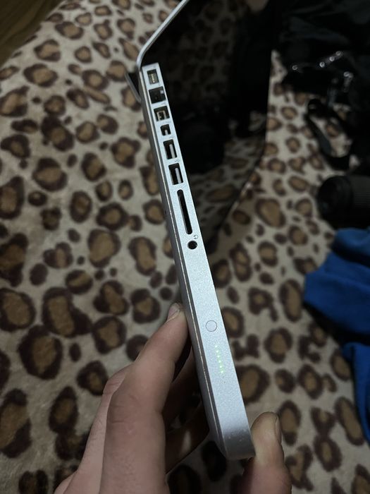 Imac pro 13’ mid 2012 pentru piese