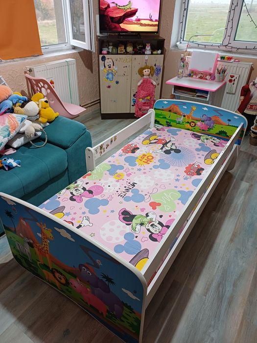 Vând pat copii junior,ptr camera copilului