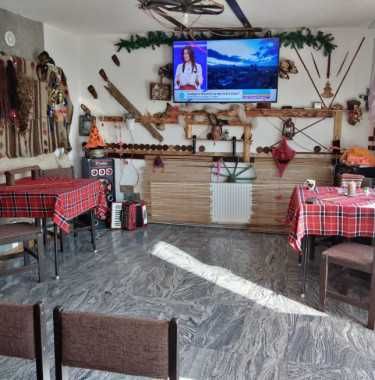 Продава се Хотел в Доспат - 490 кв.м за 715 €/кв.м - Снимка #17