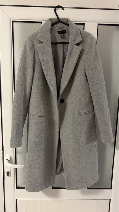 Дамско дълго палто