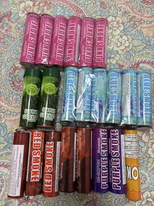 Vand torte fumigene petrecere