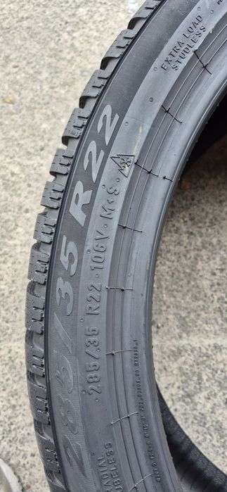 4 anvelope iarna Pirelli,fata 285/35/22,spate 315/30/22.Pret pe bucata