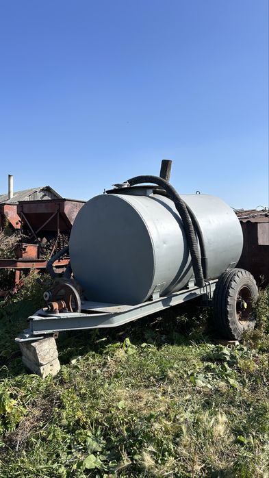 Бочка для воды на колесах