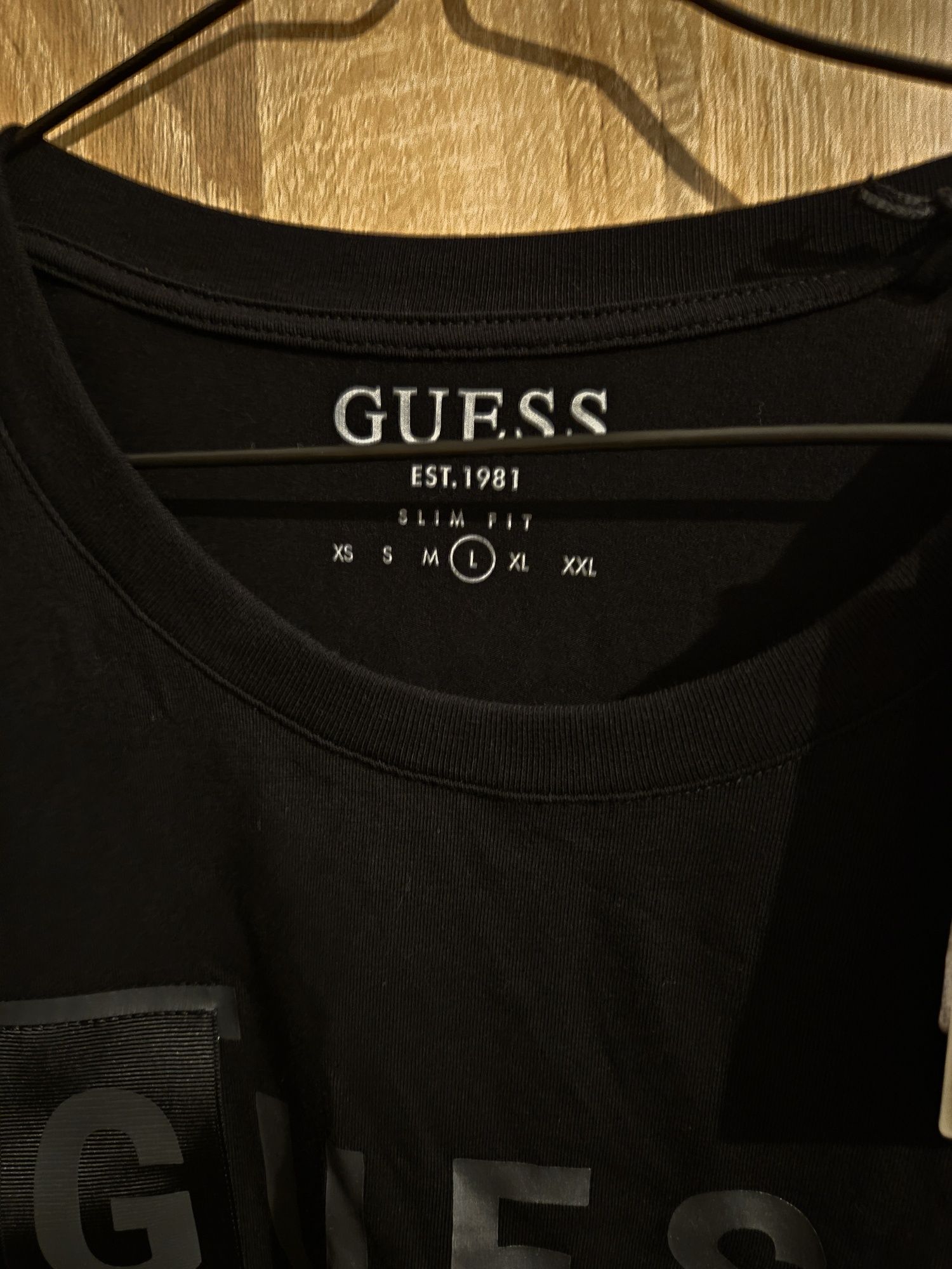 Bluza Guess L (armani,amiri,tommy)