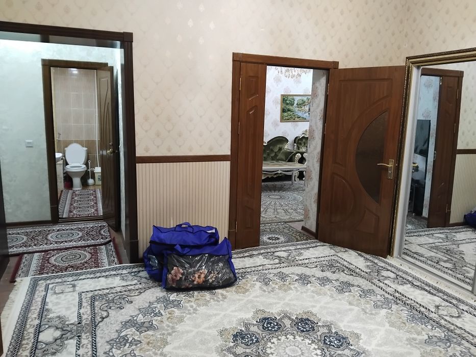 3 хоналик барча шароитлар мавжуд.карши шахар марка  супермаркет ёнида