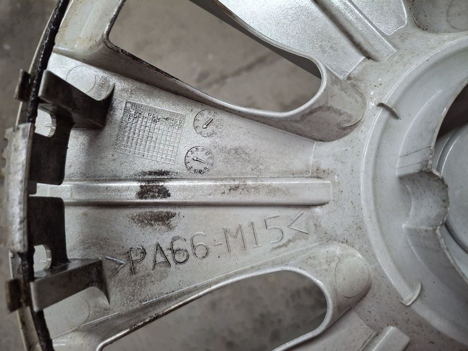 Тасове за шкода 15 цола. Оригинални  60лв.