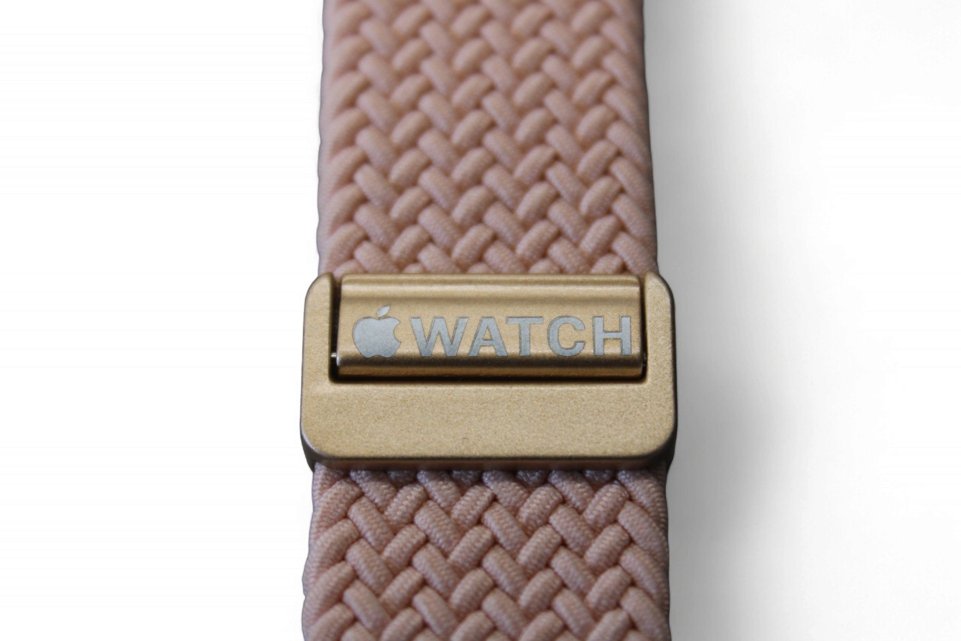 Розова еластична каишка за Apple Watch (42/44/45/49mm)

Нова, удобна и