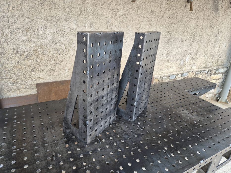 Заваръчна маса лазарно рязана