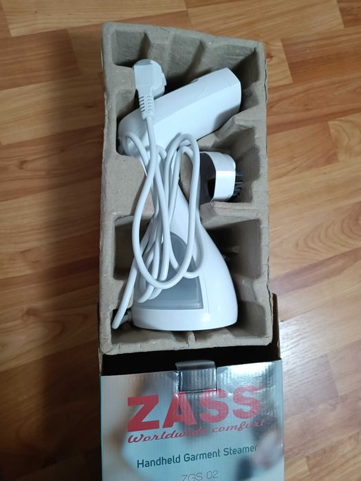 Vând Aparat de Călcat Vertical Portabil ZASS ZGS 02