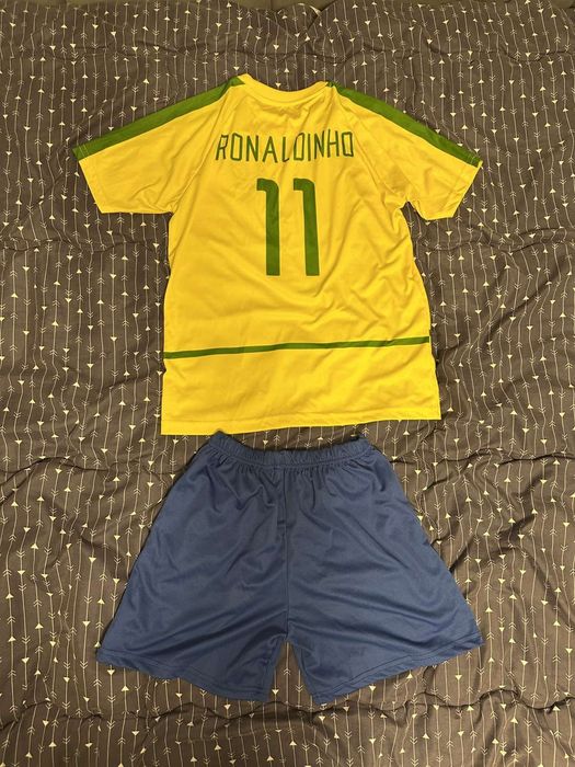 Спортен футболен екип