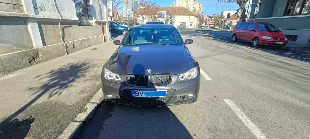 BMW e90 320i Pachet M