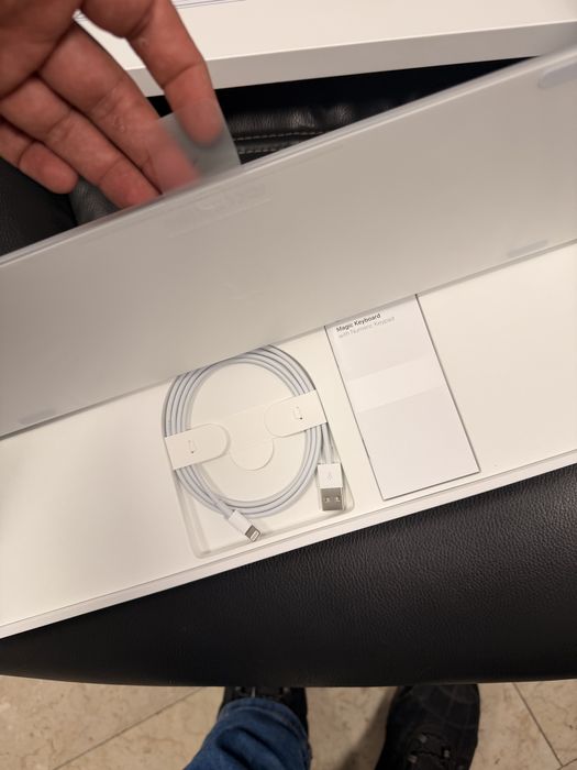Tastatura apple magic keyboard layout qwerty international noua