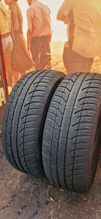 2 Anvelope ca noi Toyo 215 65 R15 M+S