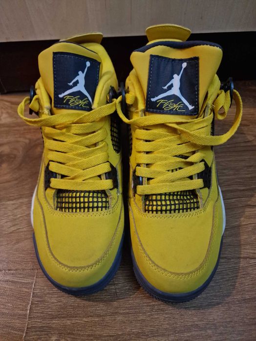 Jordan 4 Yellow – номер 41