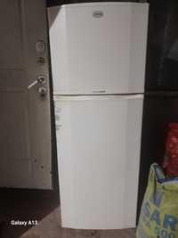 Холодилник самсунг