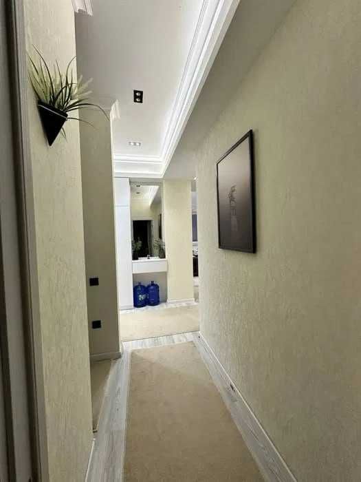 Срочно ПРОДАМ 3х комн 1 этаж метро Бадамзар, ЗооПарк.8*