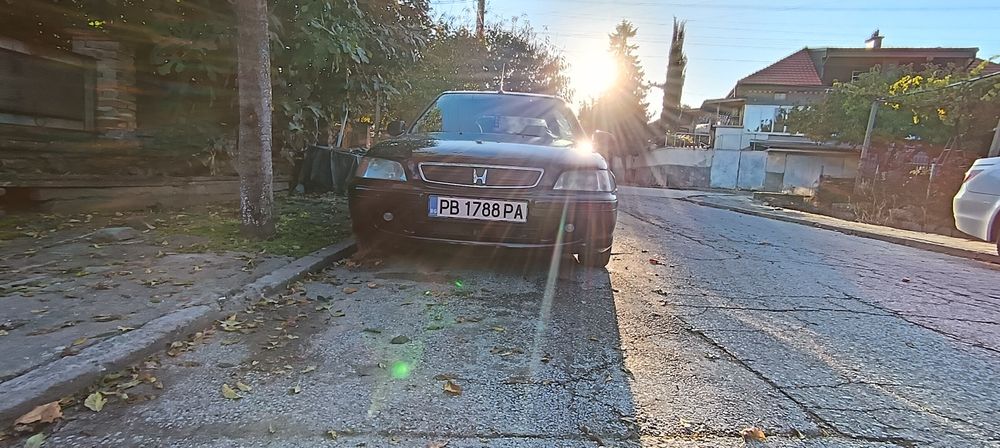 Продава се Хонда Сивик 1.4 90 к.с